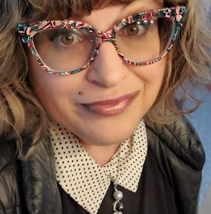 Meet your Posher, Jen